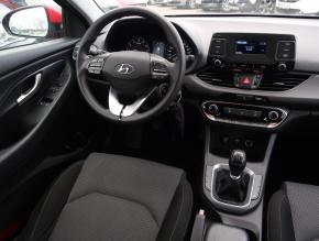 Hyundai i30  1.4 CVVT 