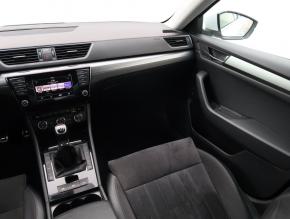 Škoda Superb  2.0 TDI 