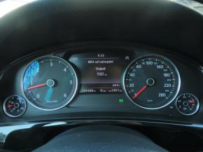 Volkswagen Touareg  3.0 TDI 