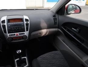 Kia Ceed  1.6 CRDi 