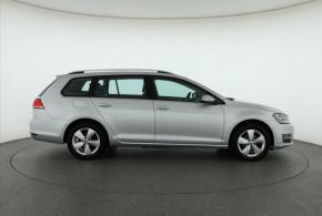 Volkswagen Golf  1.2 TSI 