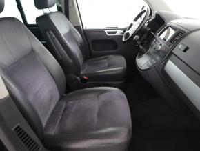 Volkswagen Multivan  2.5 TDI 