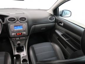 Ford Focus  2.0 16V 