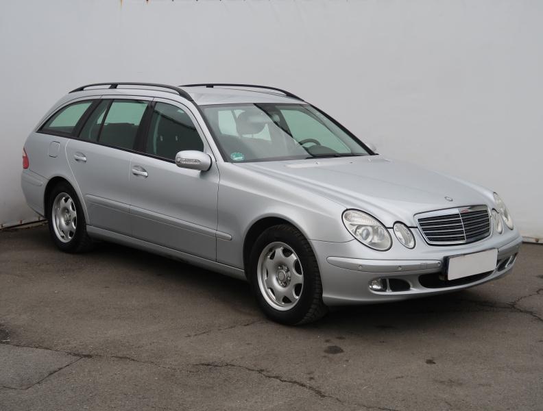 Mercedes-Benz E  E 200 Kompressor Edition