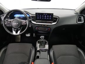 Kia Ceed  1.5 T-GDI Top 