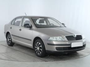 Škoda Octavia  1.6 Tour 