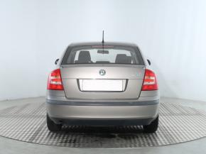 Škoda Octavia  1.6 Tour 