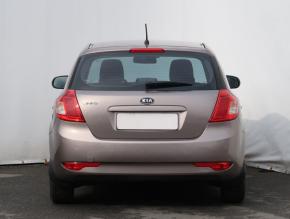 Kia Ceed  1.4 CVVT 