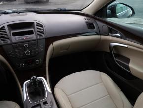 Opel Insignia  2.0 CDTI 