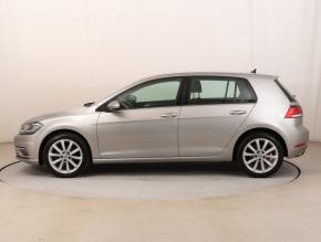 Volkswagen Golf  1.0 TSI 