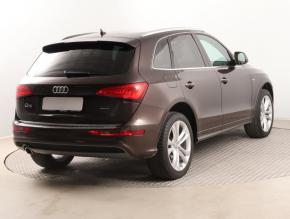 Audi Q5  2.0 TDI S-Line 