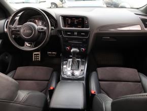 Audi Q5  2.0 TDI S-Line 