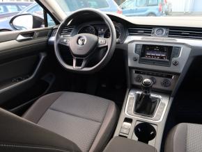 Volkswagen Passat  1.6 TDI Trendline 