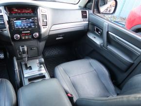 Mitsubishi Pajero  3.2 DI-D 