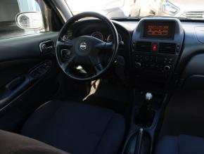 Nissan Almera  1.8 