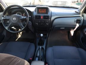 Nissan Almera  1.8 