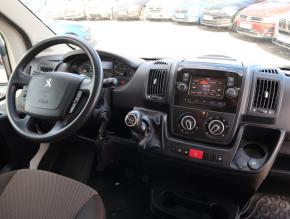 Peugeot Boxer  2.2 BlueHDi . 