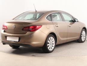 Opel Astra  1.4 T 