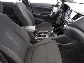 Hyundai Tucson  1.7 CRDi Trikolor 