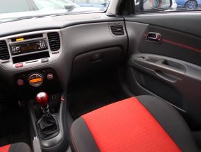 Kia Rio  1.5 CRDi 