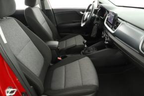 Kia Stonic  1.2 DPI Comfort 