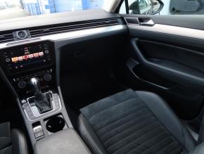 Volkswagen Passat  2.0 TDI R-Line 