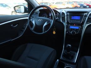 Hyundai i30  1.4 CVVT 