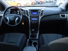 Hyundai i30  1.4 CVVT 