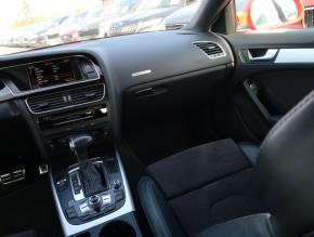 Audi A5  2.0 TDI S-Line 