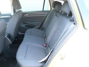 Volkswagen Golf  1.0 eTSI Life 