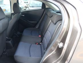 Mazda 2  1.5 16V 