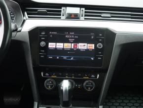 Volkswagen Passat  2.0 TDI R-Line 