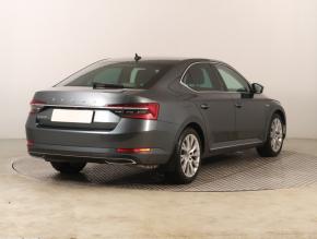 Škoda Superb  2.0 TSI Laurin&Klement 