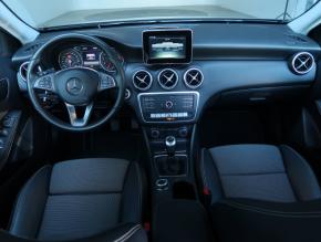 Mercedes-Benz A  A 180 