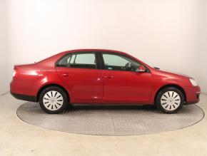 Volkswagen Jetta  1.6 Trendline 