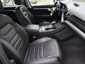 Volkswagen Touareg  3.0 TDI Elegance 