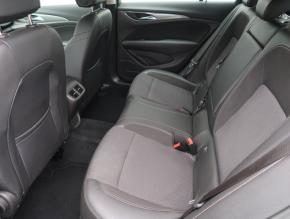 Opel Insignia  2.0 CDTI 