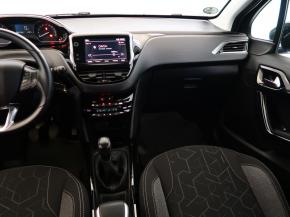 Peugeot 2008  1.2 PureTech 