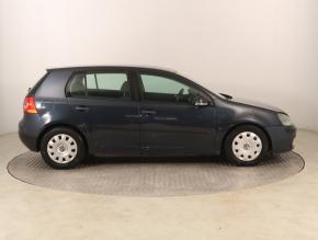 Volkswagen Golf  1.6 FSI 