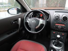 Nissan Qashqai  2.0 dCi 