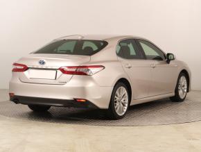 Toyota Camry  2.5 Hybrid 