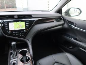 Toyota Camry  2.5 Hybrid 