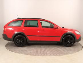 Škoda Octavia  Scout 2.0 TDI . 