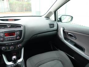 Kia Ceed  1.6 GDI 