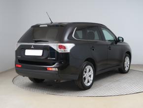 Mitsubishi Outlander  2.2 DI-D 