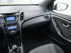 Hyundai i30  1.6 GDI 