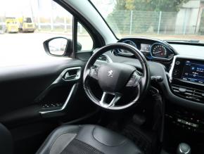 Peugeot 2008  1.2 PureTech Allure 