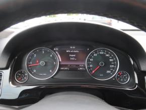 Volkswagen Touareg  3.0 TDI 