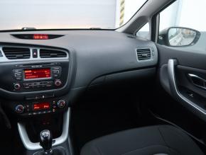 Kia Ceed  1.6 GDI 