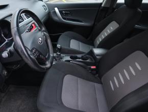 Kia Ceed  1.6 GDI 